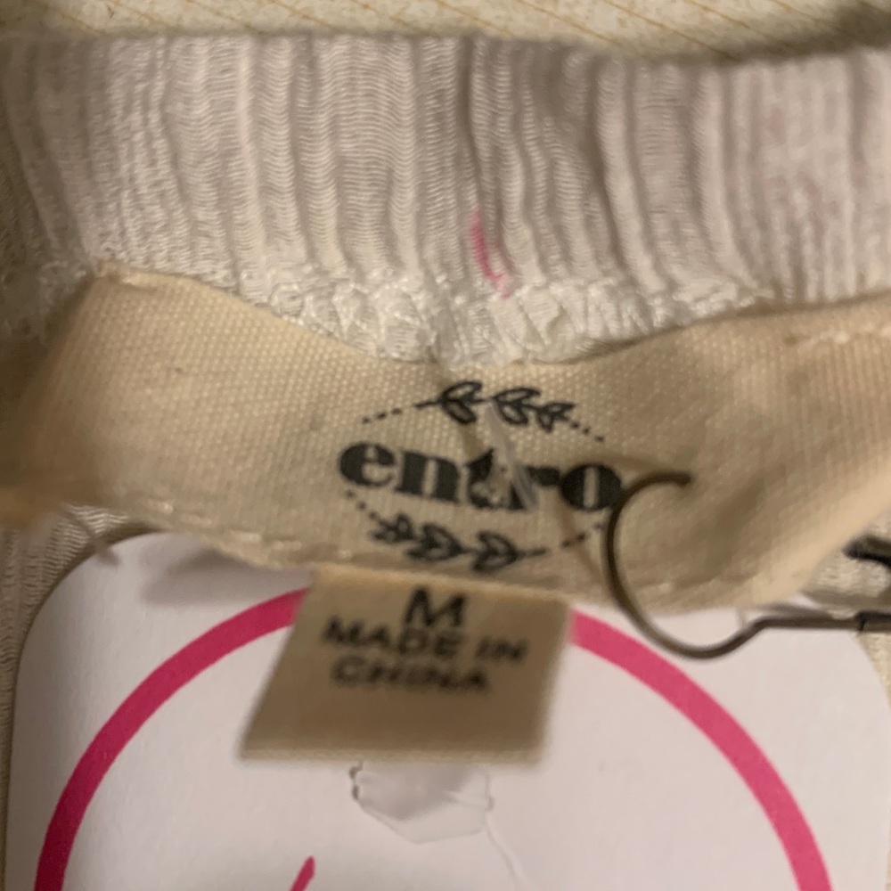 Entro White Off-Shoulder Women's Blouse NWT - Picture 6 of 6